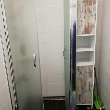 Schneerose توبليتز